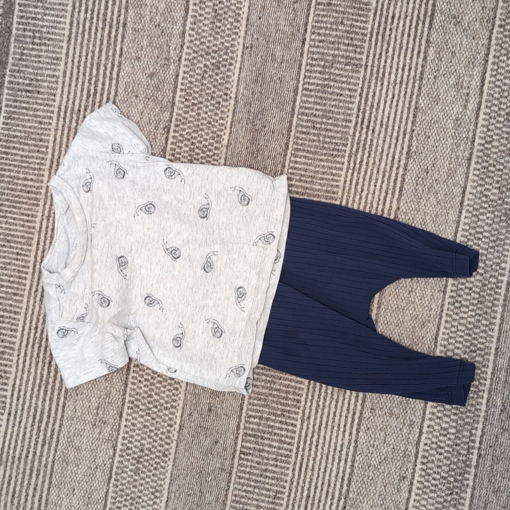 Old navy 3-6 months outfit